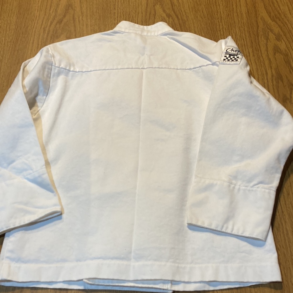 Kids CHEF coat. Size Medium, regular fit. - Picture 4 of 6